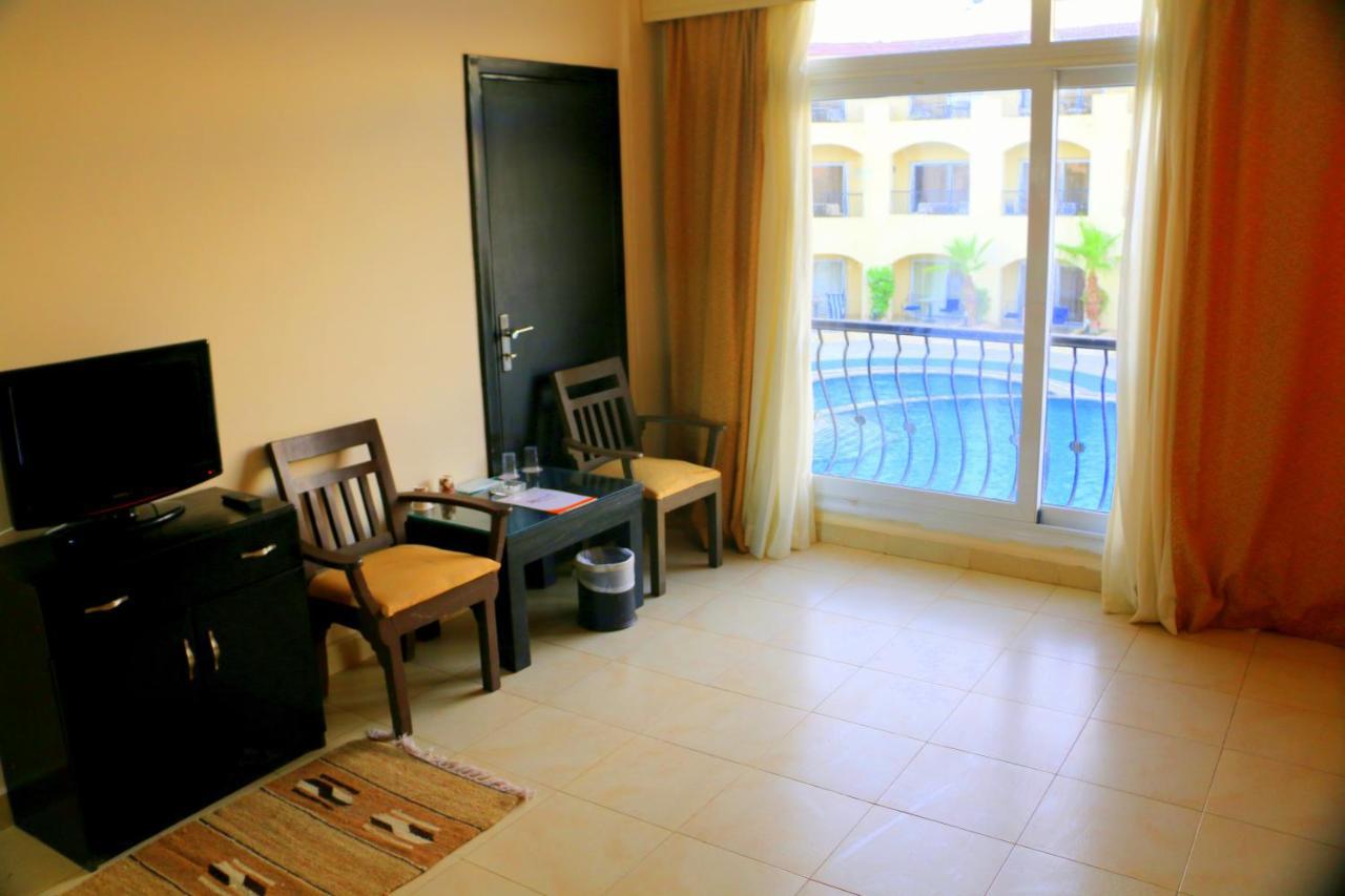 Royal Naama Bay Resort Sharm el-Sheikh Exterior photo