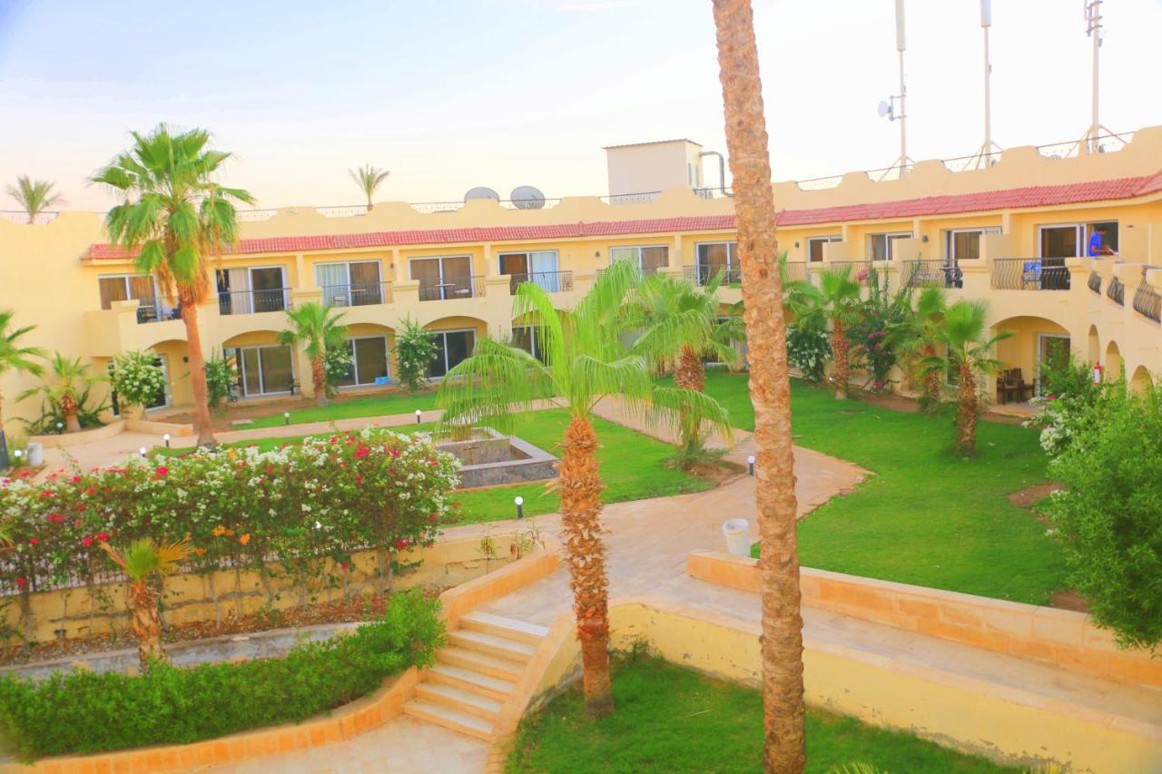 Royal Naama Bay Resort Sharm el-Sheikh Exterior photo